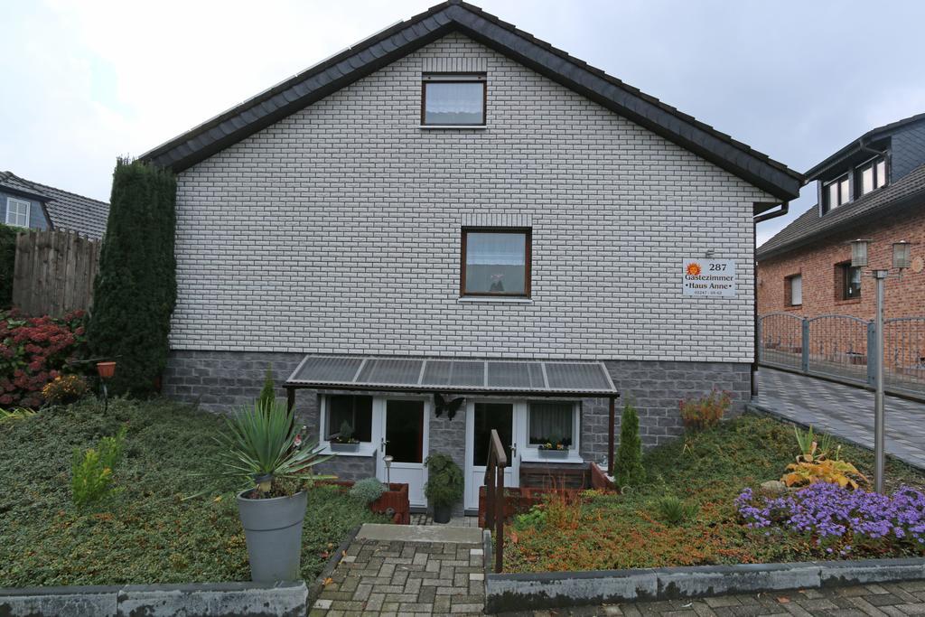 Haus Anne Hotel Neunkirchen  Exterior foto