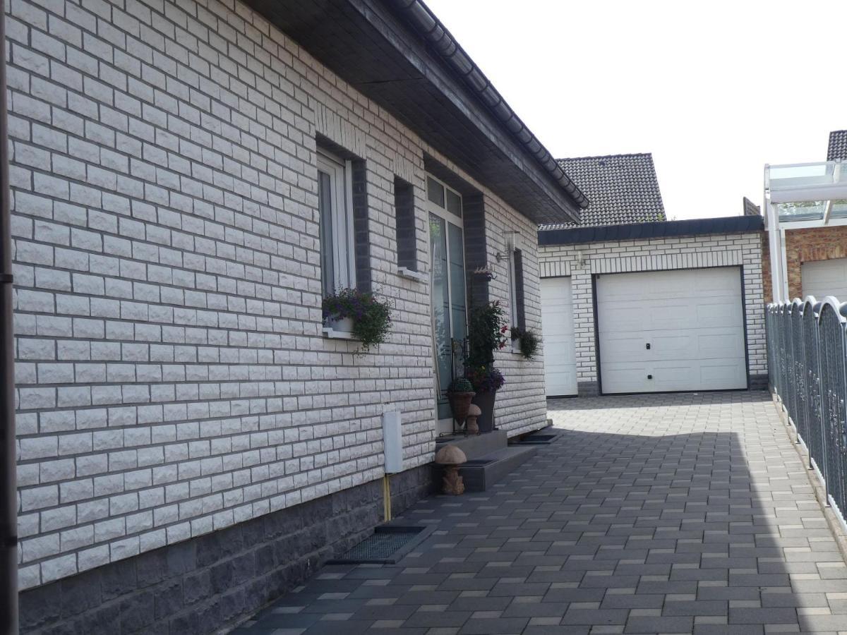 Haus Anne Hotel Neunkirchen  Exterior foto